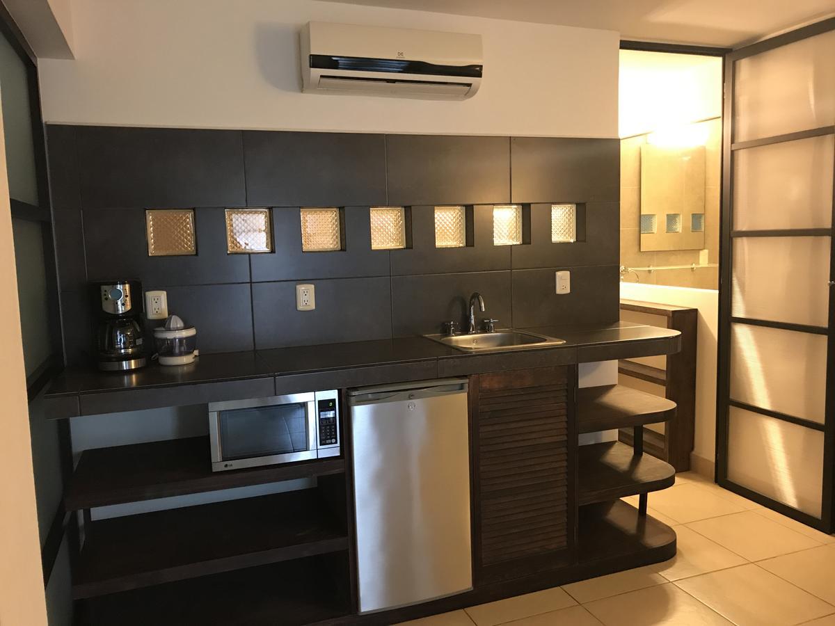Art Deco Suites Cancún Extérieur photo