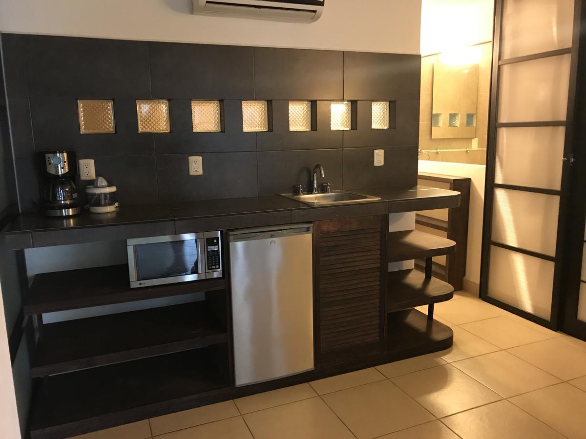 Art Deco Suites Cancún Extérieur photo